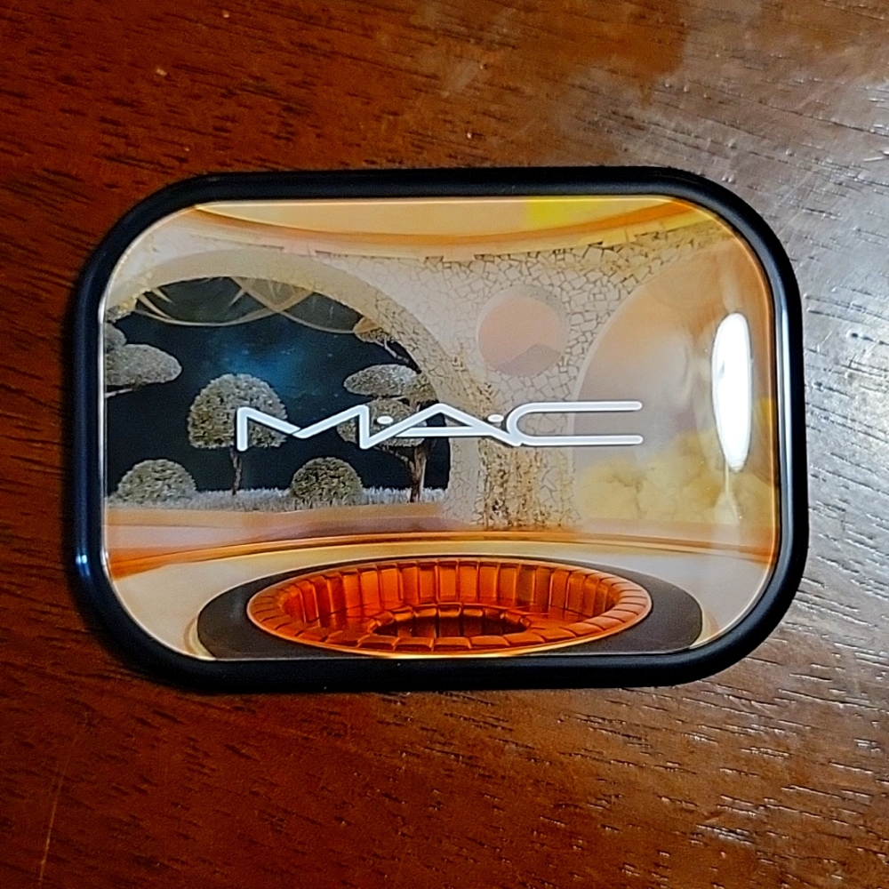 MAC Connect in Color
